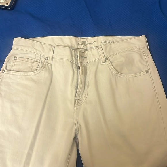 7 pants good condition 33x 30. Custom length so not exact - Picture 1 of 3